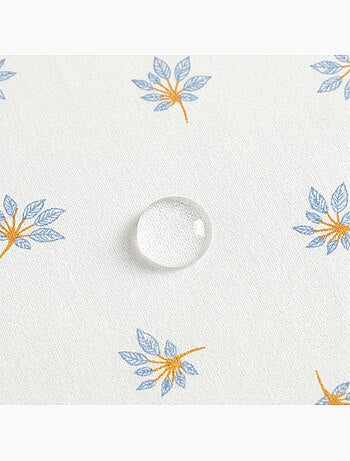 Toalha de mesa antinódoas com estampado floral de estilo mediterrânico - Gamusi.