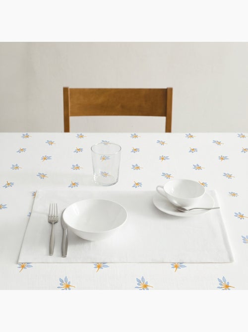 Toalha de mesa antinódoas com estampado floral de estilo mediterrânico - Gamusi. - Kiabi