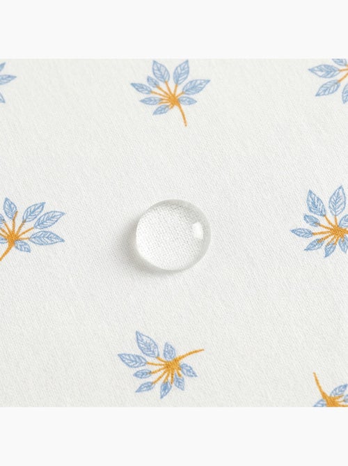 Toalha de mesa antinódoas com estampado floral de estilo mediterrânico - Gamusi. - Kiabi