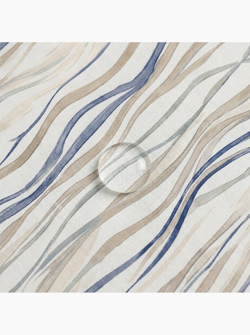 Toalha de mesa antinódoas com estampado mediterrânico de riscas assimétricas - Gamusi. - Kiabi Toalha de mesa antinódoas com estampado mediterrânico de riscas assimétricas - Gamusi. - Kiabi