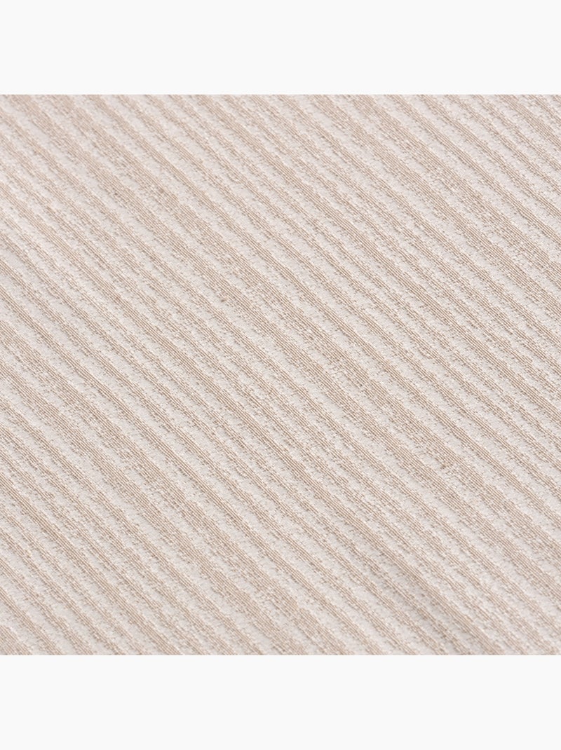 Toalha de mesa antinódoas com tecido texturizado às riscas finas - Gamusi. Linho - Kiabi