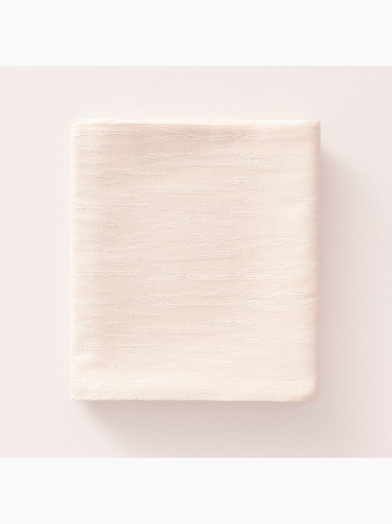 Toalha de mesa antinódoas com tecido texturizado de efeito raiado - Gamusi. Creme - Kiabi
