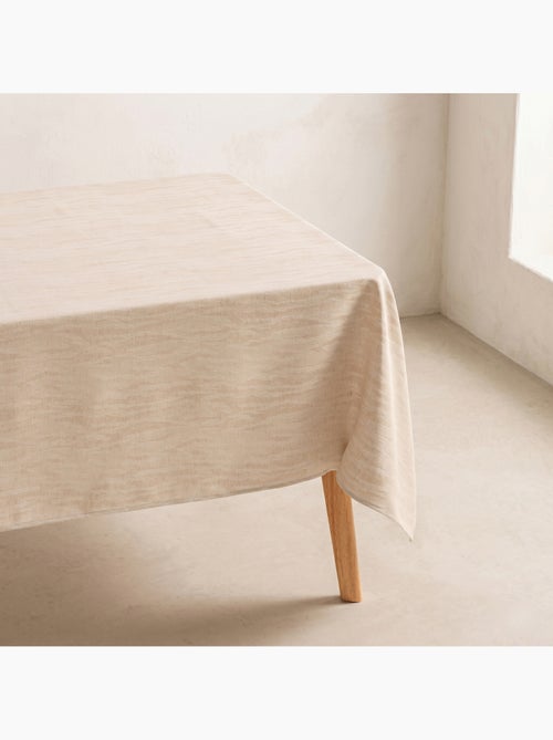Toalha de mesa antinódoas com tecido texturizado de efeito raiado - Gamusi. - Kiabi Toalha de mesa antinódoas com tecido texturizado de efeito raiado - Gamusi. - Kiabi