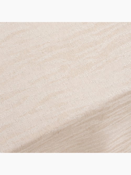 Toalha de mesa antinódoas com tecido texturizado de efeito raiado - Gamusi. - Kiabi Toalha de mesa antinódoas com tecido texturizado de efeito raiado - Gamusi. - Kiabi