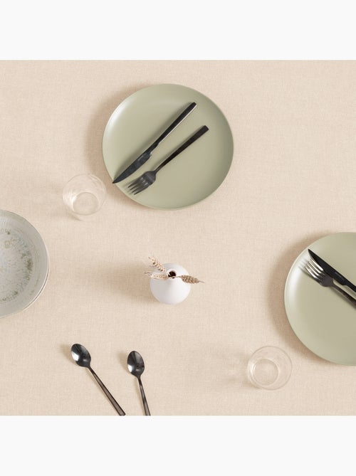 Toalha de mesa antinódoas de algodão, lisa e mesclada, com caimento natural - Gamusi. - Kiabi Toalha de mesa antinódoas de algodão, lisa e mesclada, com caimento natural - Gamusi. - Kiabi
