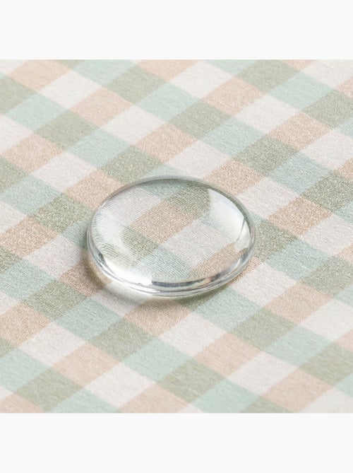 Toalha de mesa antinódoas em xadrez vichy, algodão tecido e toque natural - Gamusi. - Kiabi Toalha de mesa antinódoas em xadrez vichy, algodão tecido e toque natural - Gamusi. - Kiabi