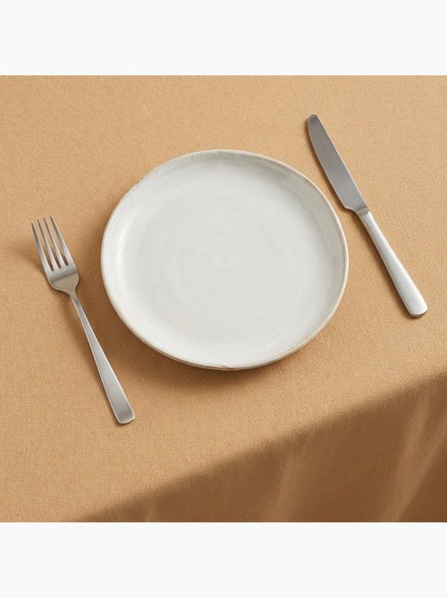 Toalha de mesa antinódoas lisa, tecido mesclado e caimento natural - Gamusi. - Kiabi Toalha de mesa antinódoas lisa, tecido mesclado e caimento natural - Gamusi. - Kiabi