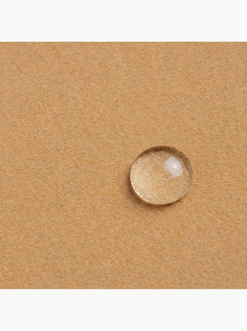 Toalha de mesa antinódoas lisa, tecido mesclado e caimento natural - Gamusi. - Kiabi Toalha de mesa antinódoas lisa, tecido mesclado e caimento natural - Gamusi. - Kiabi