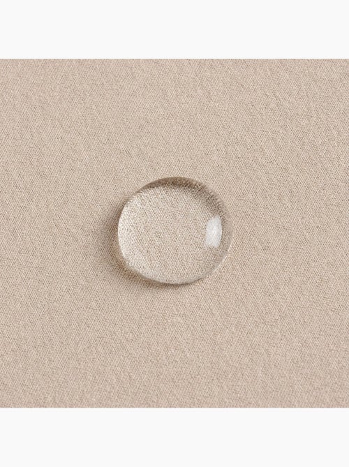 Toalha de mesa antinódoas lisa, tecido mesclado e caimento natural - Gamusi. - Kiabi Toalha de mesa antinódoas lisa, tecido mesclado e caimento natural - Gamusi. - Kiabi