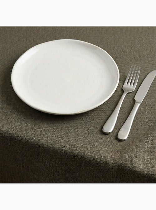 Toalha de mesa antinódoas lisa, tecido mesclado e caimento natural - Gamusi. - Kiabi Toalha de mesa antinódoas lisa, tecido mesclado e caimento natural - Gamusi. - Kiabi