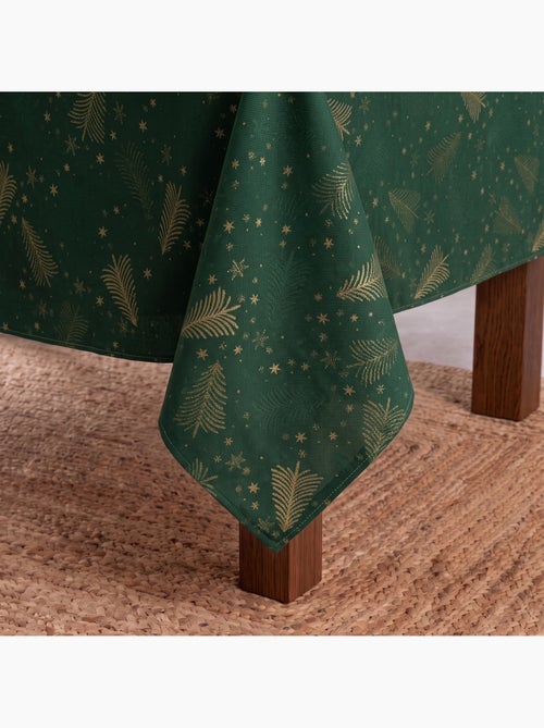 Toalha de mesa de natal em algodão, abetos e estrelas dourados em relevo - gamusi - Kiabi Toalha de mesa de natal em algodão, abetos e estrelas dourados em relevo - gamusi - Kiabi
