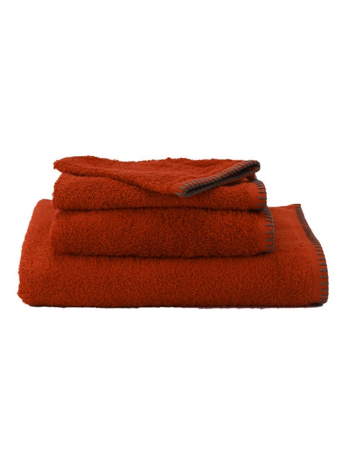 Toalha grand hotel com pesponto preto - Kiabi Toalha grand hotel com pesponto preto - Kiabi
