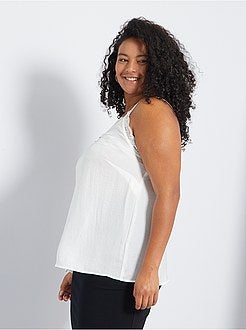 Top acetinado com renda - Kiabi