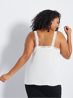 Top acetinado com renda - Kiabi