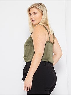 Top acetinado com renda - Kiabi