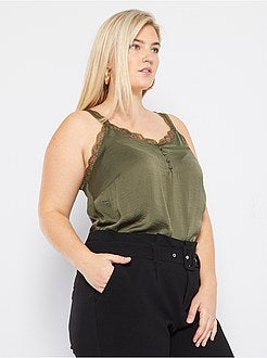 Top acetinado com renda - Kiabi