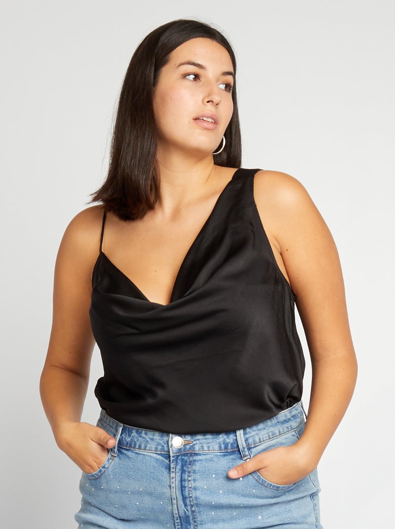Top acetinado PRETO - Kiabi