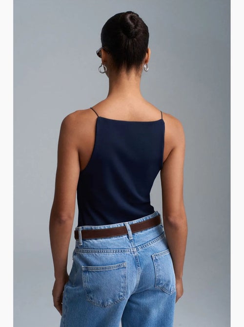 Top ajustado gola halter em jersey dilvin - Kiabi Top ajustado gola halter em jersey dilvin - Kiabi