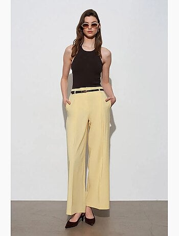 Top ajustado gola halter em jersey dilvin