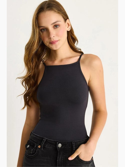 Top ajustado mistura de algodão decote halter lucci - Kiabi Top ajustado mistura de algodão decote halter lucci - Kiabi