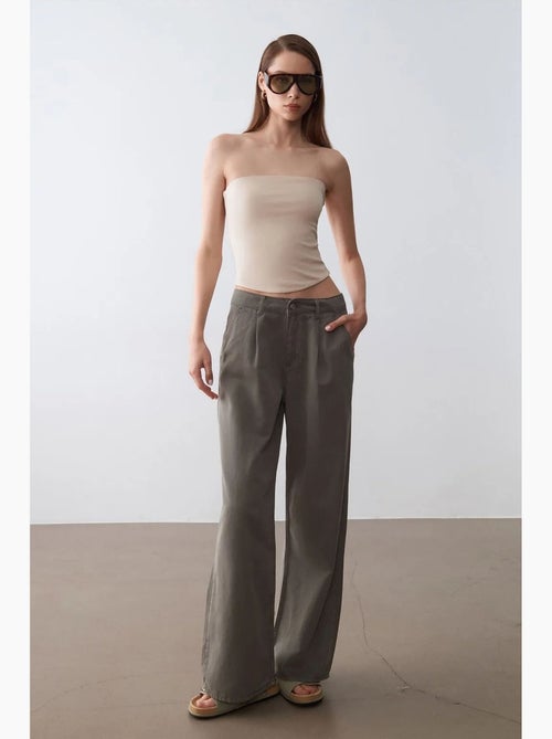 Top bandeau crop sem alças de mulher dilvin - Kiabi Top bandeau crop sem alças de mulher dilvin - Kiabi