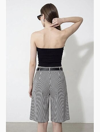 Top bandeau crop sem alças de mulher dilvin