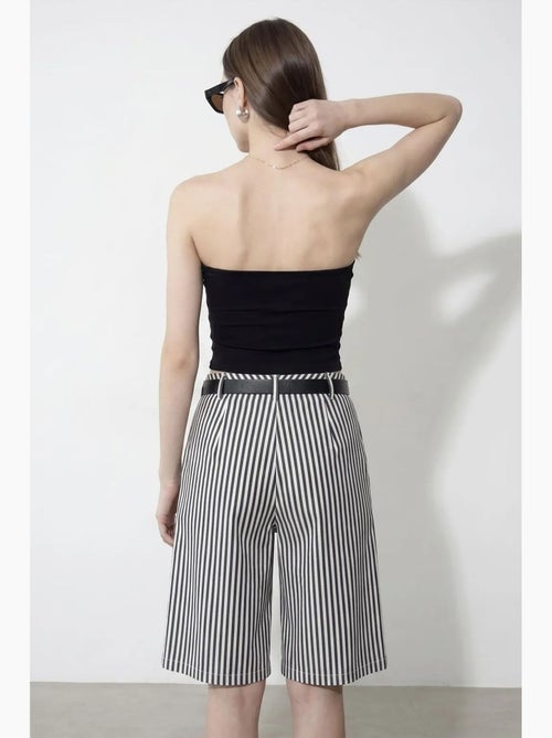 Top bandeau crop sem alças de mulher dilvin - Kiabi Top bandeau crop sem alças de mulher dilvin - Kiabi