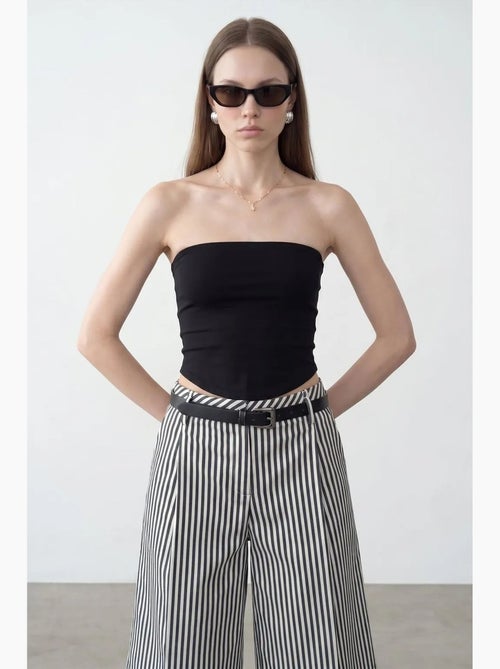 Top bandeau crop sem alças de mulher dilvin - Kiabi Top bandeau crop sem alças de mulher dilvin - Kiabi