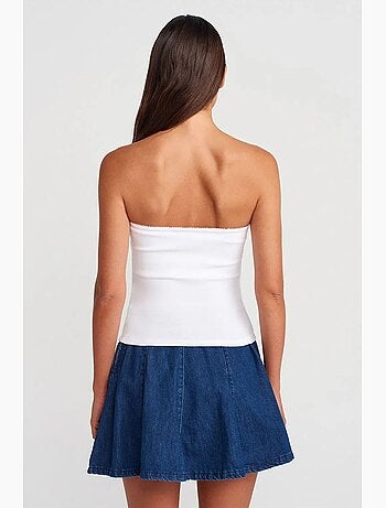 Top bandeau curto sem alças com detalhe de laço dilvin