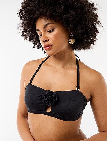 Top bandeau de biquíni com detalhe de flor em relevo