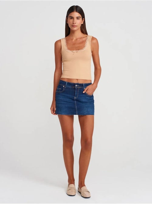 Top cami crop canelado em mistura de algodão dilvin - Kiabi Top cami crop canelado em mistura de algodão dilvin - Kiabi