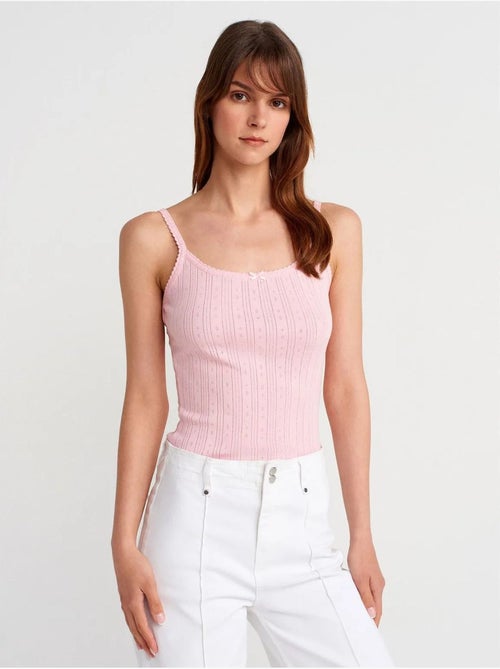 Top cami de algodão canelado slim fit dilvin - Kiabi Top cami de algodão canelado slim fit dilvin - Kiabi