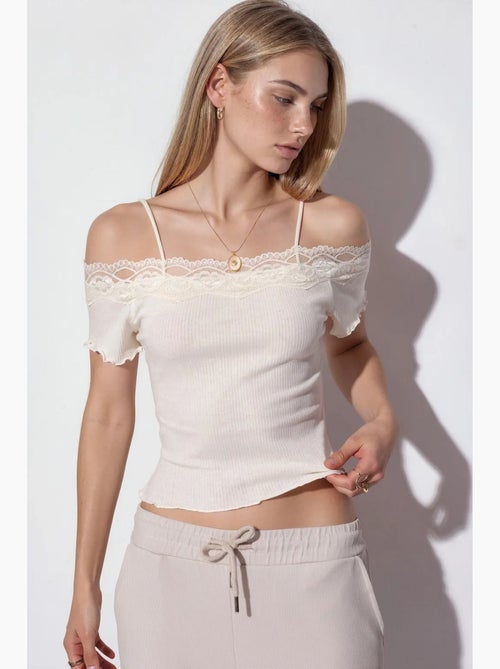 Top camisola de algodão canelado com decote quadrado busem - Kiabi Top camisola de algodão canelado com decote quadrado busem - Kiabi