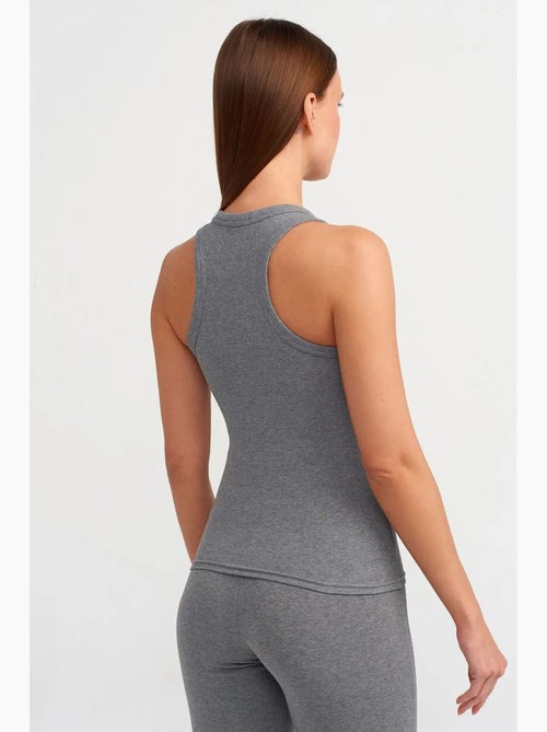 Top canelado decote halter dilvin - Kiabi Top canelado decote halter dilvin - Kiabi