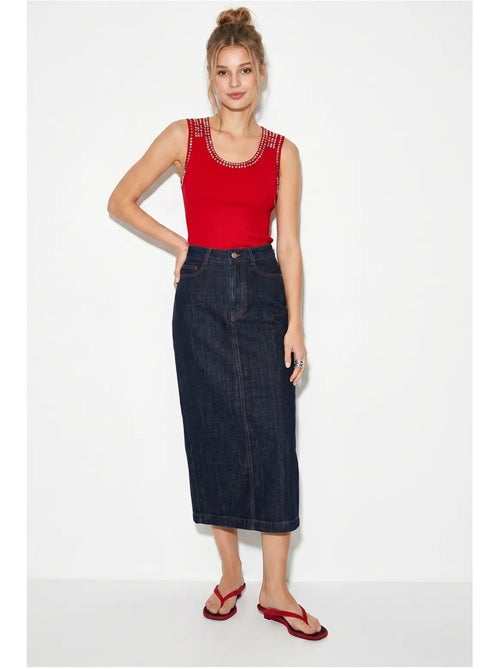 Top canelado gola redonda com strass lucci - Kiabi Top canelado gola redonda com strass lucci - Kiabi