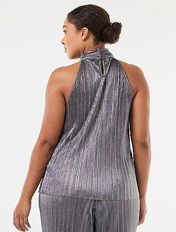 Top cava americana em malha plissada