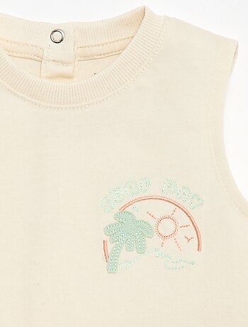 Top com bordado fantasia