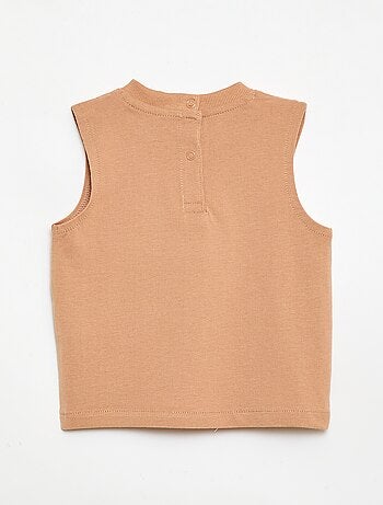 Top com bordado fantasia