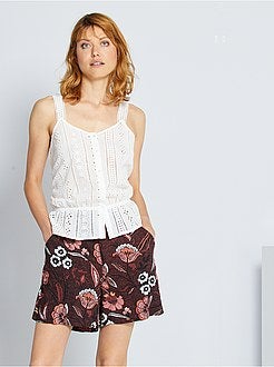 Top com bordado inglês - Kiabi