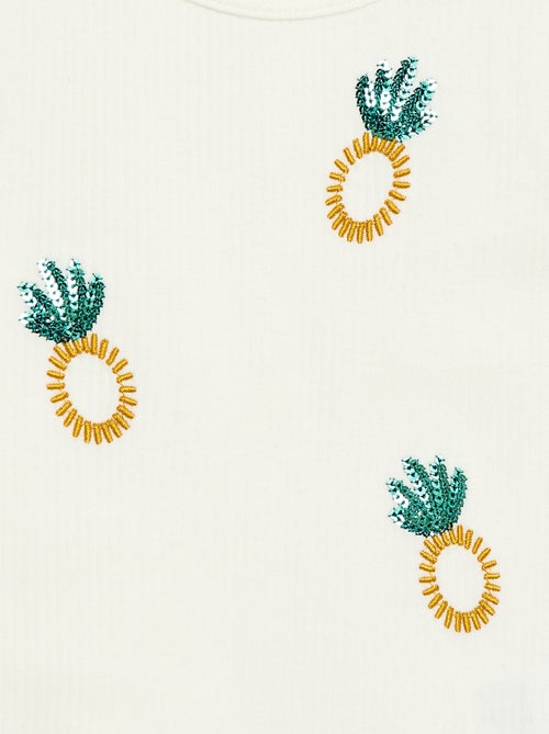 Top com bordados fantasia - Kiabi