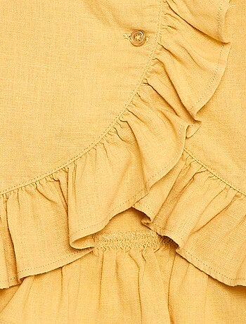 Top com folhos em linho misturado