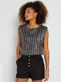 Top com ombreiras de efeito lamé - Kiabi