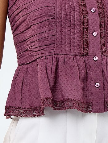 Top cropped de alcinhas finas