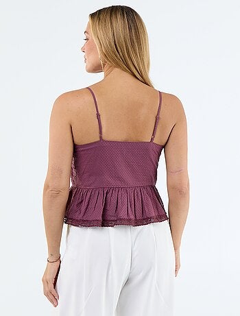 Top cropped de alcinhas finas