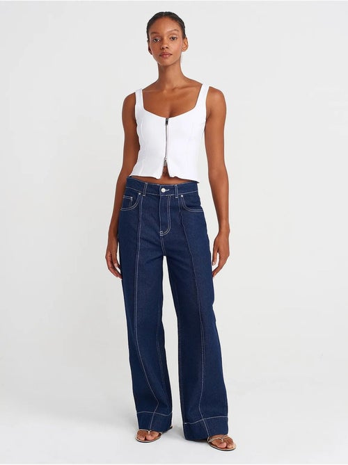 Top cropped sem mangas com decote quadrado dilvin - Kiabi Top cropped sem mangas com decote quadrado dilvin - Kiabi