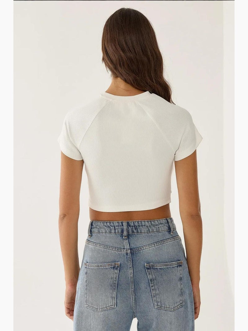 Top curto com detalhe franzido hiccup Branco - Kiabi
