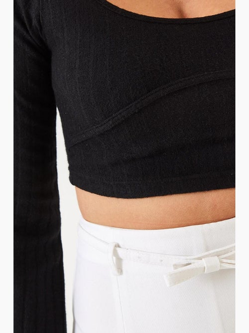 Top curto com detalhes de costura lucci - Kiabi Top curto com detalhes de costura lucci - Kiabi