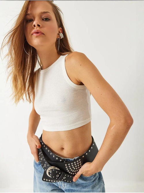Top curto em algodão canelado com decote halter lucci - Kiabi Top curto em algodão canelado com decote halter lucci - Kiabi