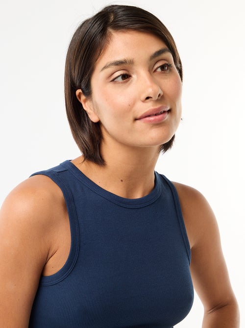 Top curto sem mangas - Kiabi