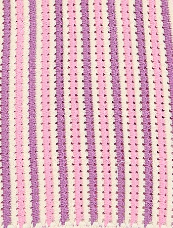 Top de alças às riscas em crochet